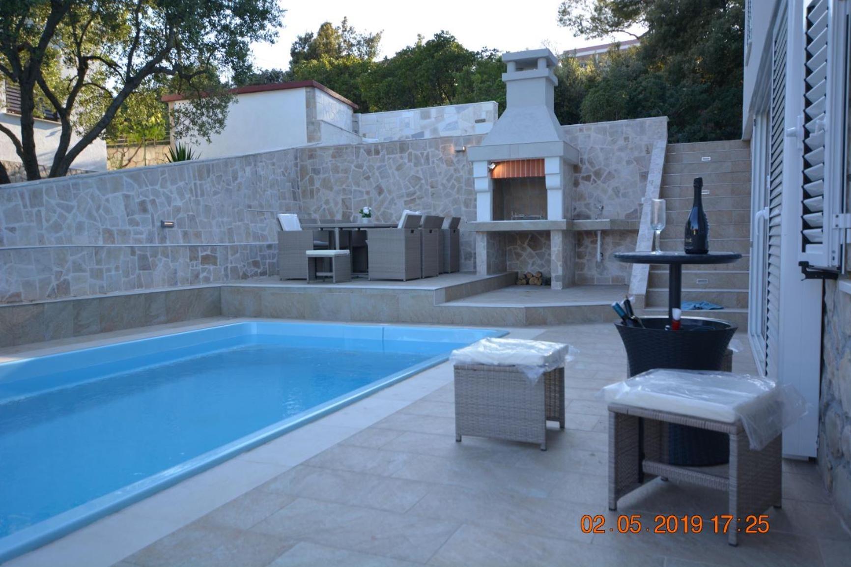 Sealodge - Luxe Villa, Private Pool, Mooring, Parking, Sea & Mountain View, At 150 M From Idyllic Private Beach Rogac Luaran gambar