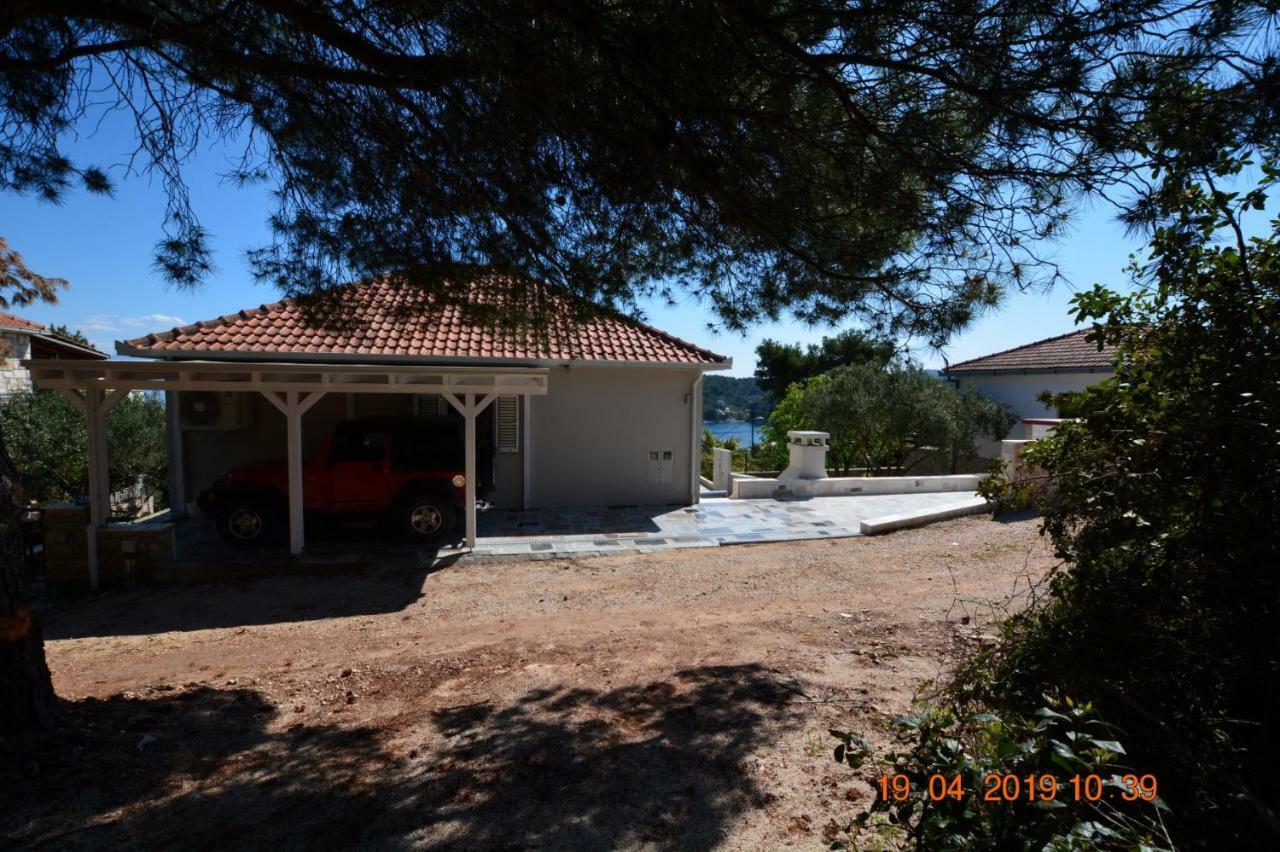 Sealodge - Luxe Villa, Private Pool, Mooring, Parking, Sea & Mountain View, At 150 M From Idyllic Private Beach Rogac Luaran gambar